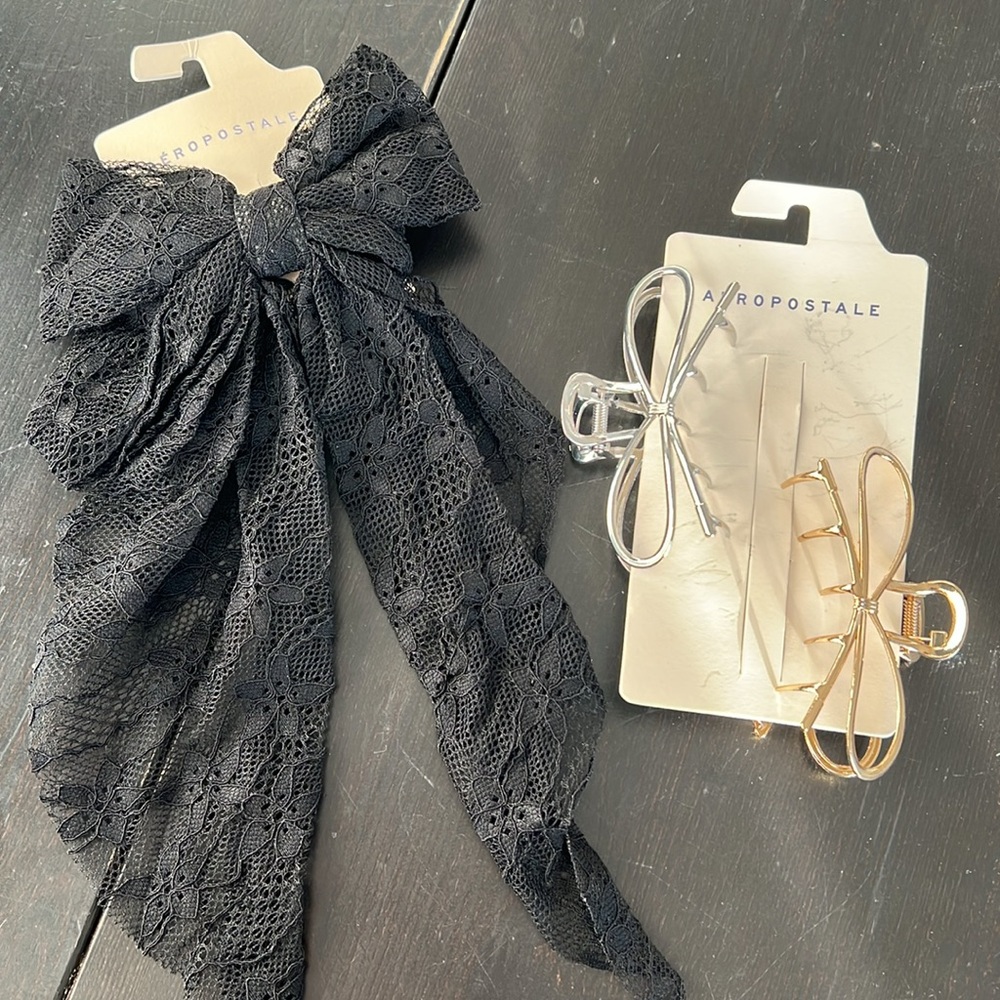 Aeropostale Bow Bundle